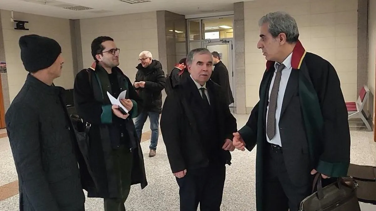 Sosyal medyadan FETÖ propagandası yapan 2 sanığa hapis cezası Sosyal medyadan FETÖ propagandası yapan 2 sanığa hapis cezası