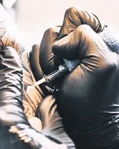 Dövme, kanser riskini tetikliyor