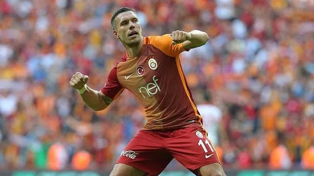 Lukas Podolski Galatasaray’dan ayrılıyor mu?
