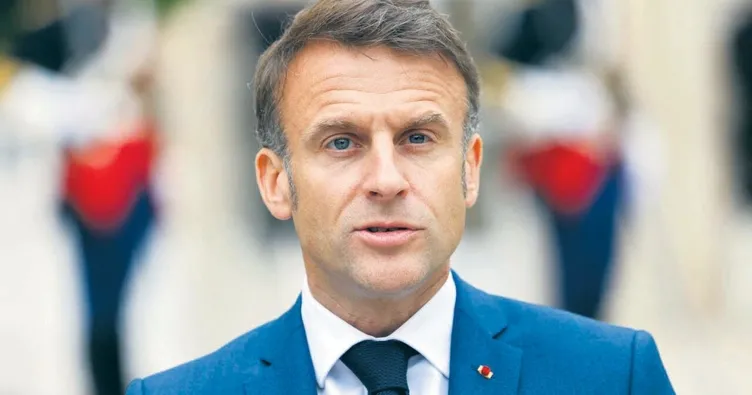 Fransa, 15 yaş altına yasak getiriyor