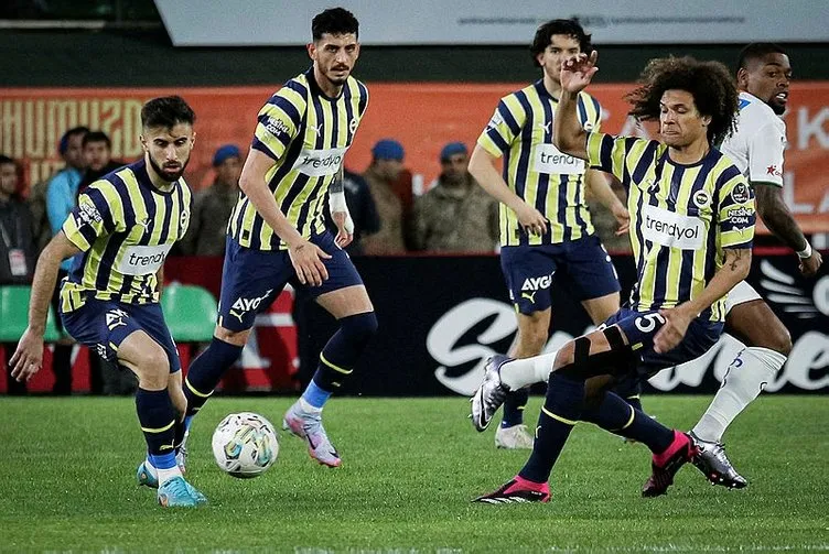 FENERBAHÇE ZENİT MAÇI CANLI İZLE LİNKİ! FB Tv ve S Sport Plus Fenerbahçe Zenit hazırlık maçı canlı yayın şifresiz izle ekranı