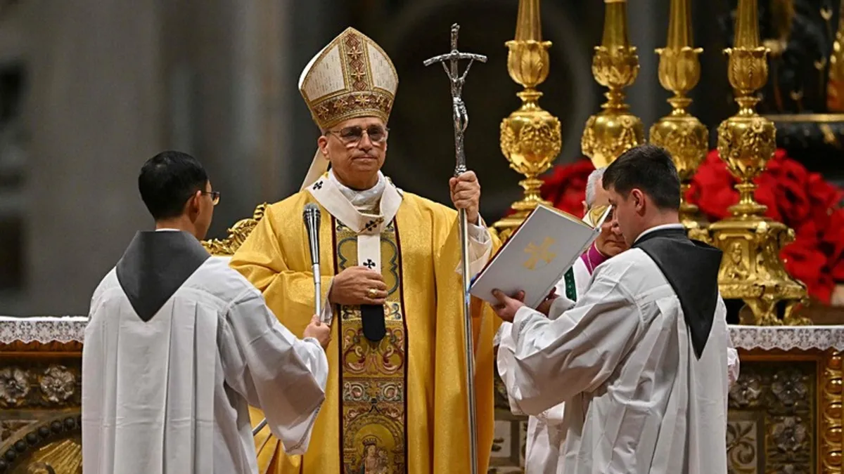 Papa 14. Leo, Vatikan’da ilk kez Noel ayini yönetti Papa 14. Leo, Vatikan’da ilk kez Noel ayini yönetti