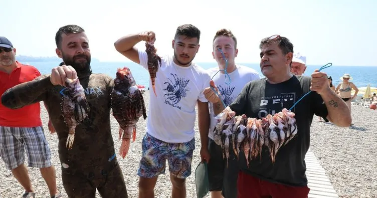 Antalya’da ’Aslan Balığı Avlama Yarışması’ düzenledi