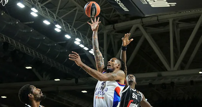 THY Euroleague’de Anadolu Efes, Bologna’ya mağlup oldu THY Euroleague’de Anadolu Efes, Bologna’ya mağlup oldu