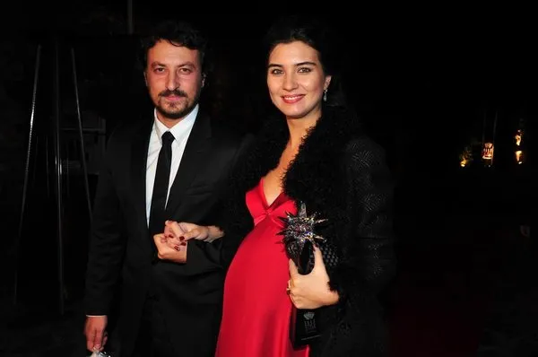 Tuba Büyüküstün ve Onur Saylak'tan güzel haber