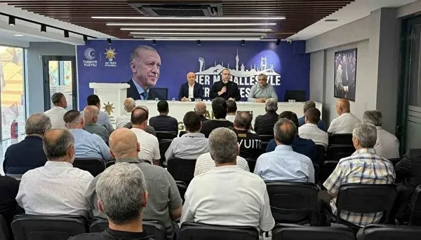 ak-parti-istanbuldan-39-ilcede-uye-bulusmasi-5-ayda-50-bin-yeni-uye-1781621728137.jpg