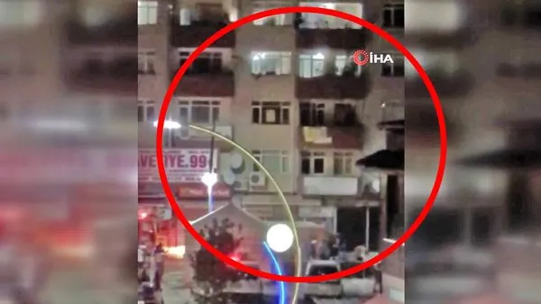 Son dakika haberi: Sakarya'da dehşet! 4 kattan aşağıya atlayan kadın kamerada | Video
