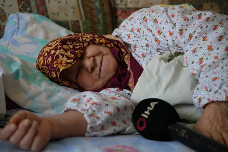 Otobüse binen kadının başına öyle bir şey geldi ki: Artık yalnızca pipetle besleniyor!