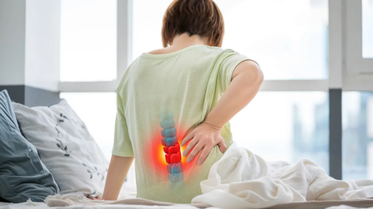 Bel ağrısını hafife almayın! Erken tedavi ameliyatı önleyebilir Bel ağrısını hafife almayın! Erken tedavi ameliyatı önleyebilir