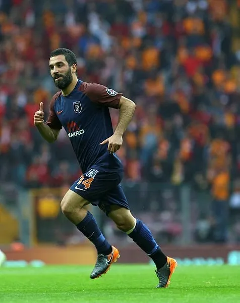 Galatasaray ve Arda Turan transferinde flaş gelişme! Fatih Terim onay verdi...