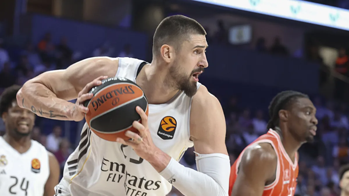 Real Madrid play-off serisinde öne geçti!