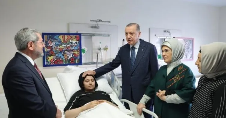 Mucize kurtuluşuyla Türkiye’yi ağlatmıştı! Başkan Erdoğan Aleyna’yı ziyaret etti