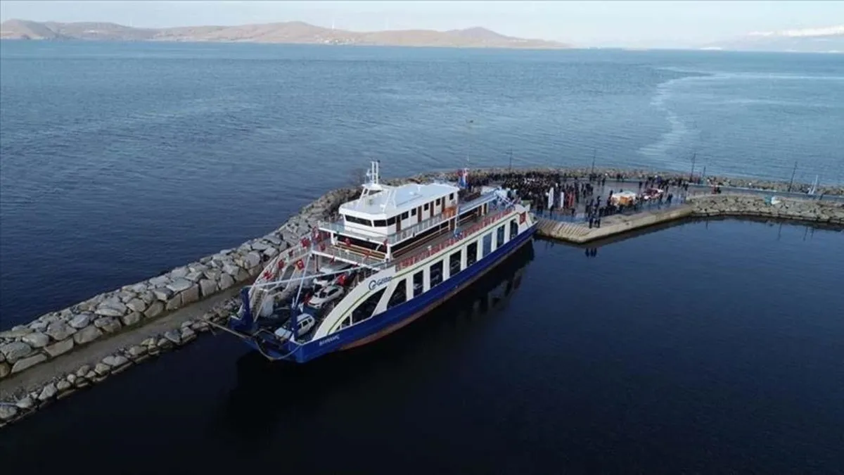 Güney Marmara'da bazı feribot seferleri iptal Güney Marmara'da bazı feribot seferleri iptal