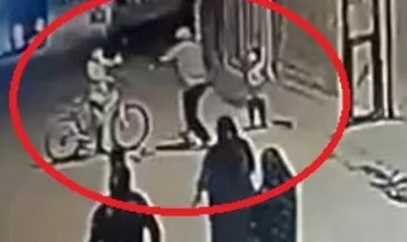 Sokakta gürültü yapan çocukları sopayla darp etti! gözaltına alındı #adana
