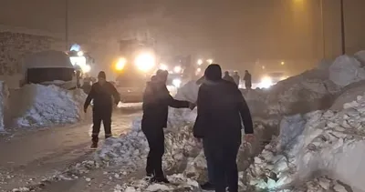 Yakıt tankeri çığ altında kaldı