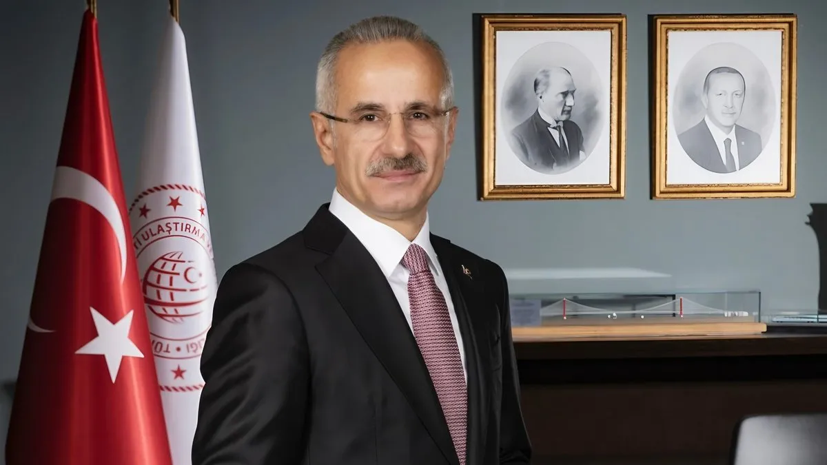 Bakan Uraloğlu’ndan Cumhuriyet Bayramı mesajı Bakan Uraloğlu’ndan Cumhuriyet Bayramı mesajı