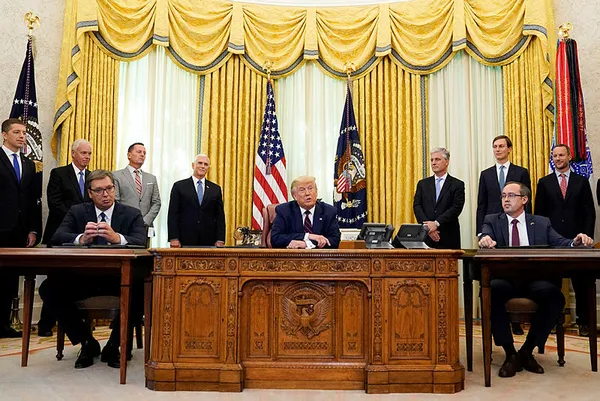 Son dakika: Trump, İran'ın nükleer tesislerine saldırmayı planlıyor