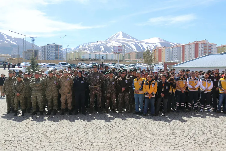 UMKE Paramedik sağlık personeli şehit Burak Tatar son yolculuğuna uğurlandı