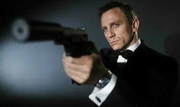 James Bond serisinden şoke eden haber! Ünlü yıldız hayatını kaybetti
