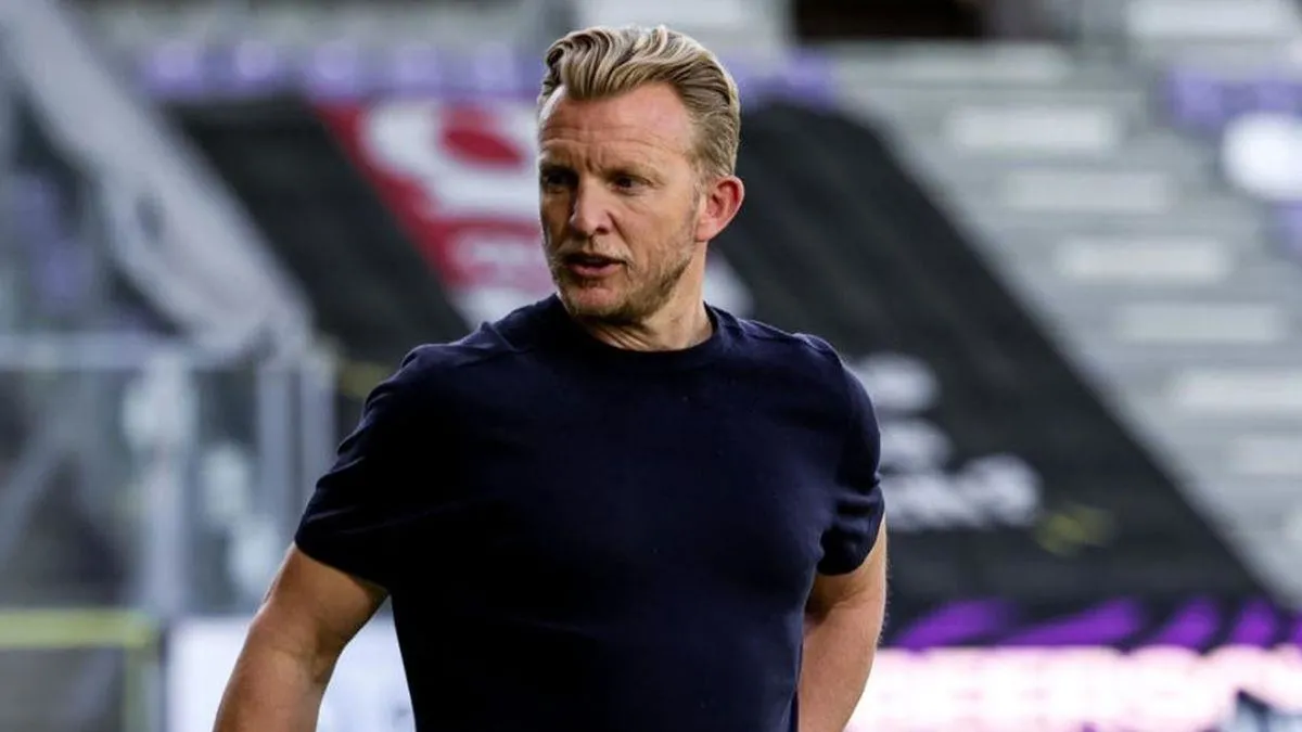 Süper yardımcı Kuyt!