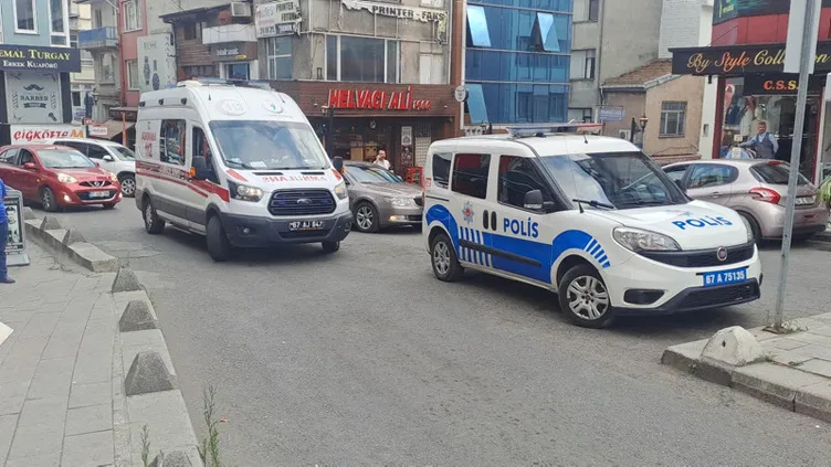Zonguldak'ta akılalmaz olay: Eski eşi ve sevgilisi restoranda karşılaştı! Yumrukla bayılttı...