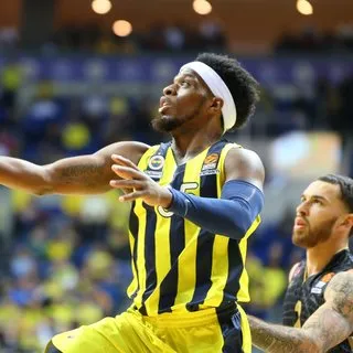 Fenerbahçe, THY Avrupa Ligi'nde durdurulamıyor
