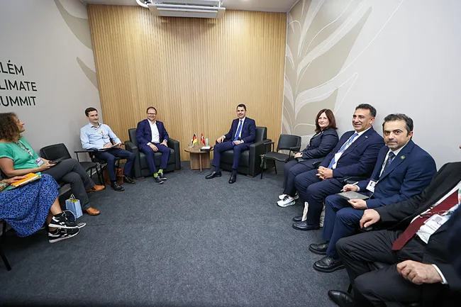 bakan-kurumun-brezilyada-iklim-temaslari-suruyor-1763565281068.jpg Bakan Kurum'un Brezilya'da iklim temasları sürüyor