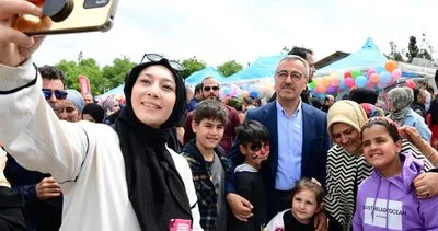 Kahramanmaraş Büyükşehir Belediye Başkanı Güngör çocukların neşesine ortak oldu