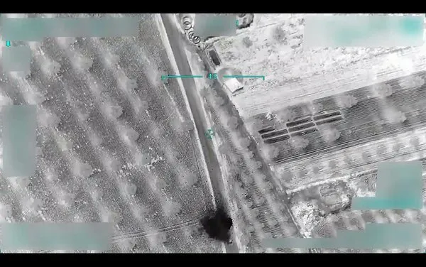 Afrin'de teröristler sivillerin kaçışını engellemek için her yolu deniyor! İşte o görüntüler