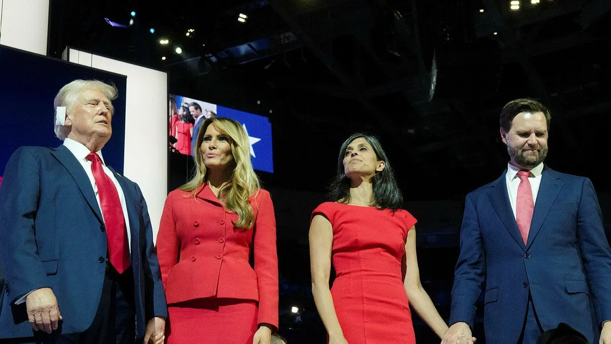 Donald Trump, yardımcı adayı seçtiği Vance ile ilk kez seçim kampanyasına katıldı