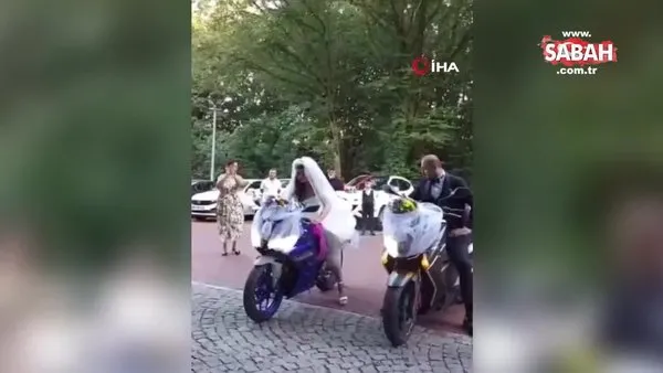 İstanbul’da düğünde ilginç anlar kamerada: Nikaha motosikletle geldiler | Video