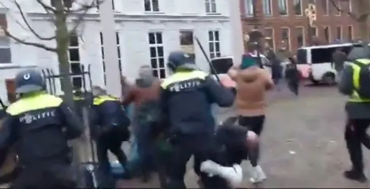 Hollanda’da Kur’an-ı Kerim’e alçak saldırı! Polis Müslümanları yerlerde sürükledi