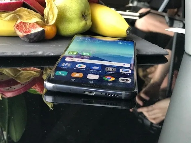 Bu Çinli firma Apple iPhone’u tahtından etti!