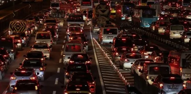 milyonlarca-arac-sahibini-ilgilendiriyor-o-trafik-cezalari-iptal-edilebilir-1665992135998.jpg
