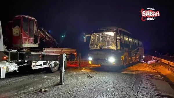 Afyonkarahisar'da yolcu otobüsü refüje girdi, 40 yolcu ölümden döndü | Video