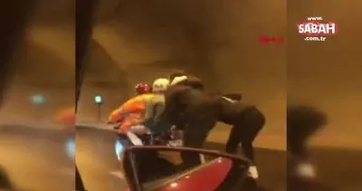İzmir’de tünelde patenli gençlerin motosiklet arkasında yolculuğu yürekleri ağıza getirdi | Video