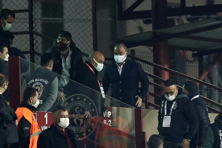 Son dakika: Galatasaray yönetiminden Fatih Terim’e tepki geldi! Israrları sonuç vermedi dikkat çeken detay...