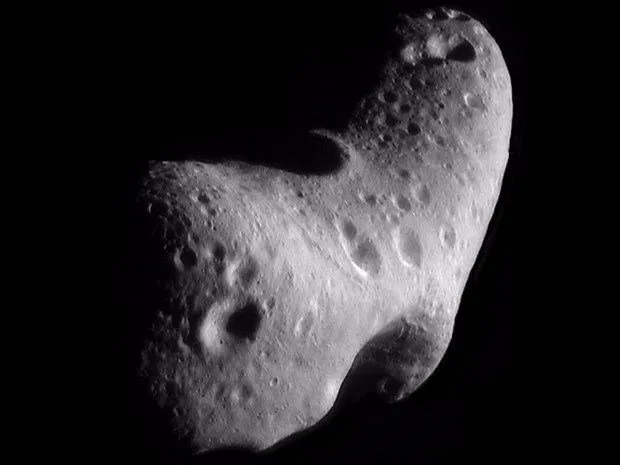Bilim adamları asteroidi saatler kala fark etti