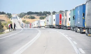 Sınır kapılarında 38 km’lik TIR kuyruğu