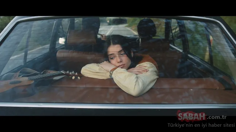 Ülkü Hilal Çiftçi Kimseye Etmem Şikayeti Kayıp Kamyon filmi için yeniden yorumladı!