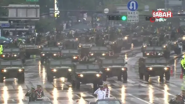 Güney Kore'den gövde gösterisi: 10 yıl sonra ilk askeri geçit töreni | Video