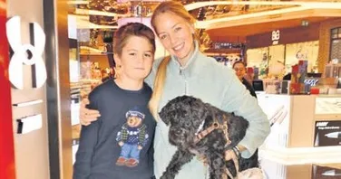 Annesinin boyuna geldi