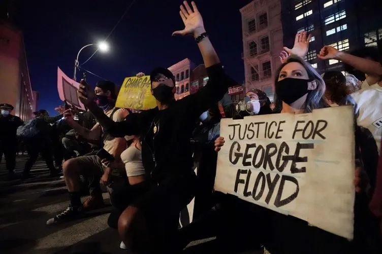ABD'de öfke kaosa döndü| Washington'da sokağa çıkma yasağı ilan edildi! George Floyd'un öldürülmesinin ardından başlayan protestolarda son dakika gelişmeler...