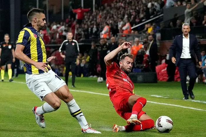 fenerbahce-deplasmanda-costu-muthis-seri-devam-etti-1698601409537.jpeg