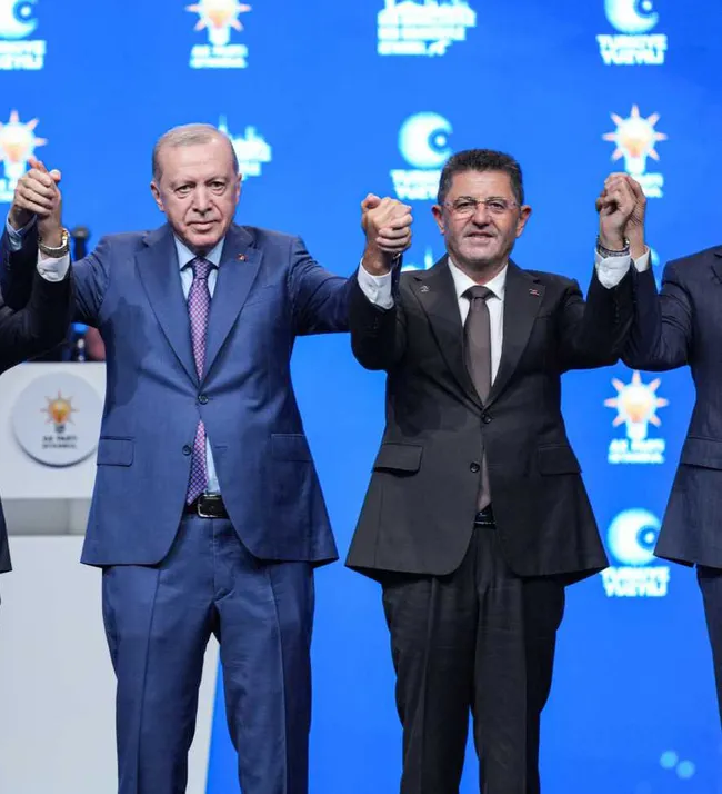 baskan-recep-tayyip-erdogan-cekmekoy-belediye-baskani-orhan-cerkezi-kabul-etti-1790947487460.jpg Başkan Recep Tayyip Erdoğan Çekmeköy Belediye Başkanı Orhan Çerkez'i kabul etti