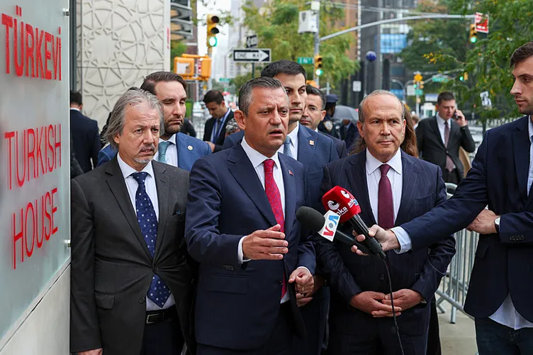 Kılıçdaroğlu’nun kirli propagandası akıllara geldi! Özgür Özel’den Türkevi açıklaması: Hepimiz için gurur kaynağı