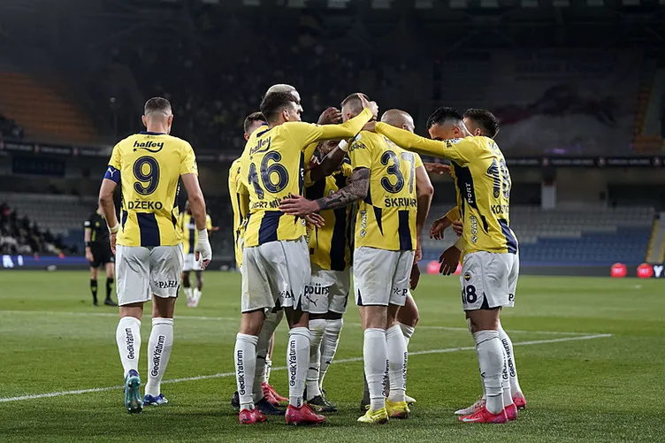 Fenerbahçe’de değişim vakti! Jose Mourinho’nun işaret ettiği 2 yıldız...