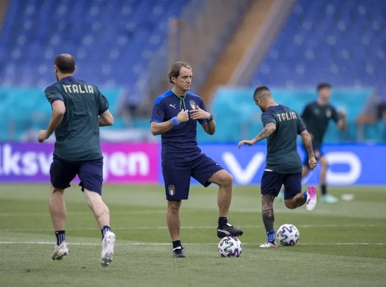 Son dakika: EURO 2020 açılış maçı öncesi İtalyanlardan skandal tavır! Şenol Güneş çıldırdı