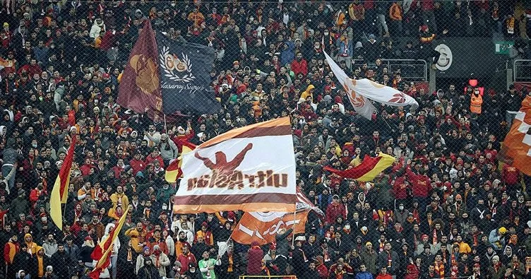 Galatasaray’da bir kez daha yönetim istifa sesleri! Taraftarlar çılgına döndü...