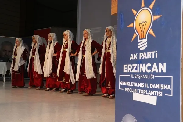 bakan-goktas-erzincanda-aile-desteklerini-ve-yeni-mujdeleri-acikladi-1783109074599.jpg